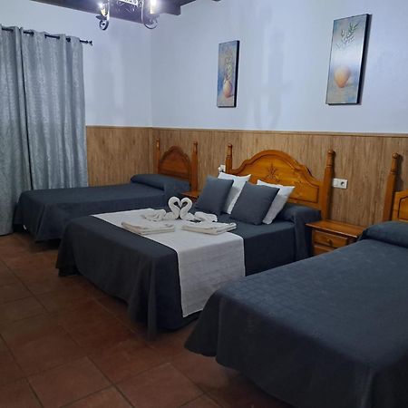 Hostal Brenaverde Gaucin Bagian luar foto