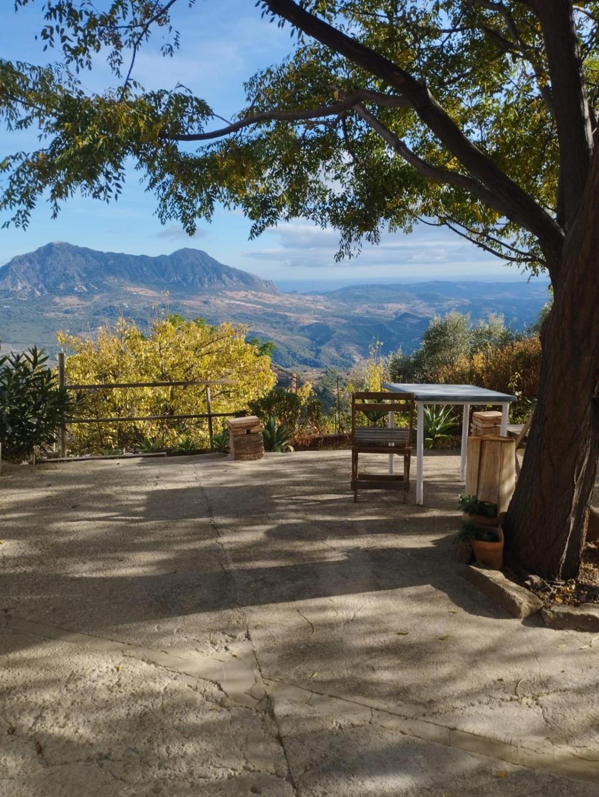 Hostal Brenaverde Gaucin Bagian luar foto