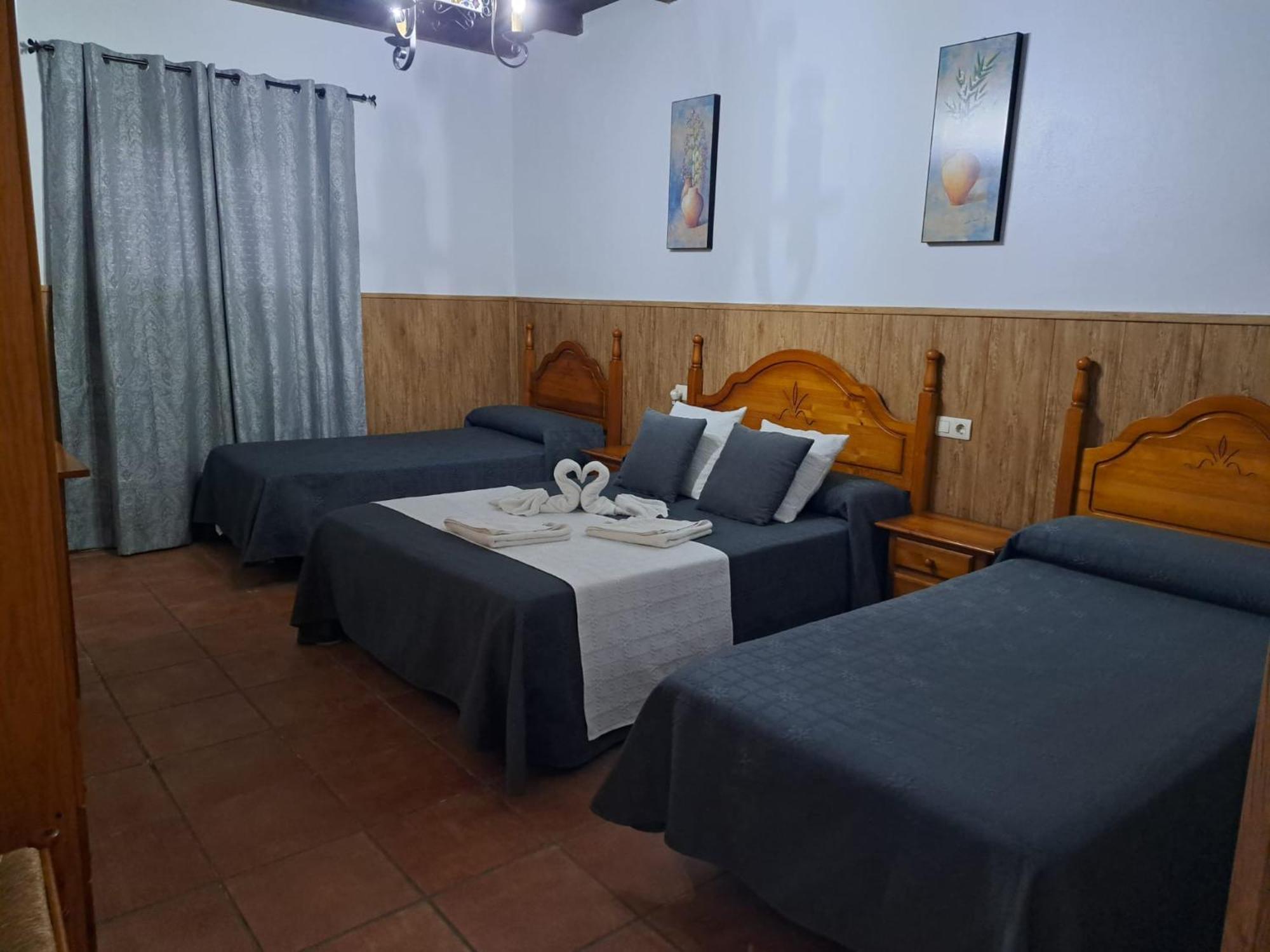 Hostal Brenaverde Gaucin Bagian luar foto